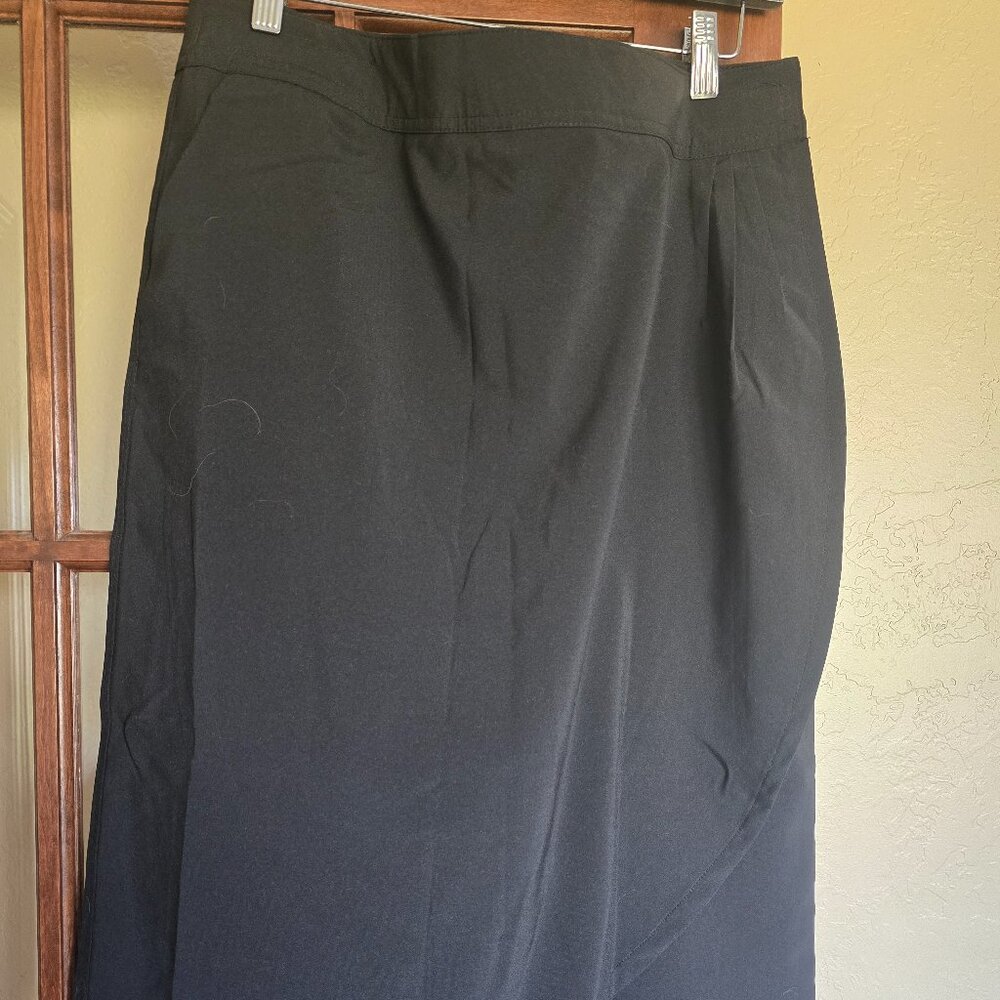 Ripskirt large black wrap, knee length, new